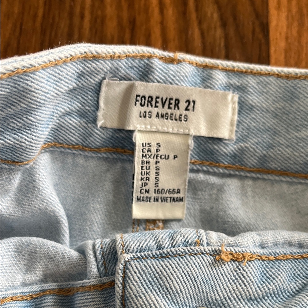 Forever 21 Light Blue Denim Button-Front Mini Skirt - Picture 2 of 3
